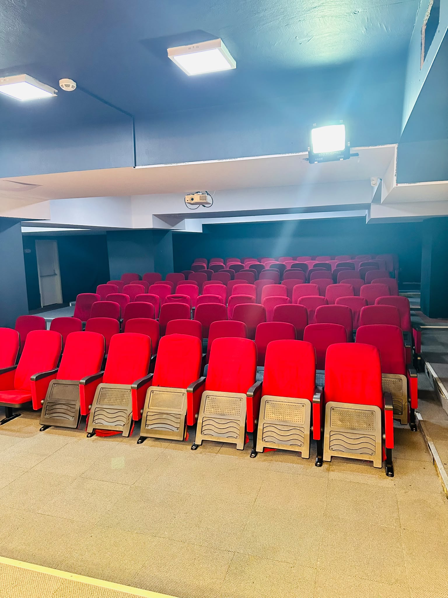 Konferans Salonu